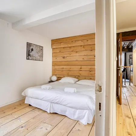 Apartment Charming In Hyper Center